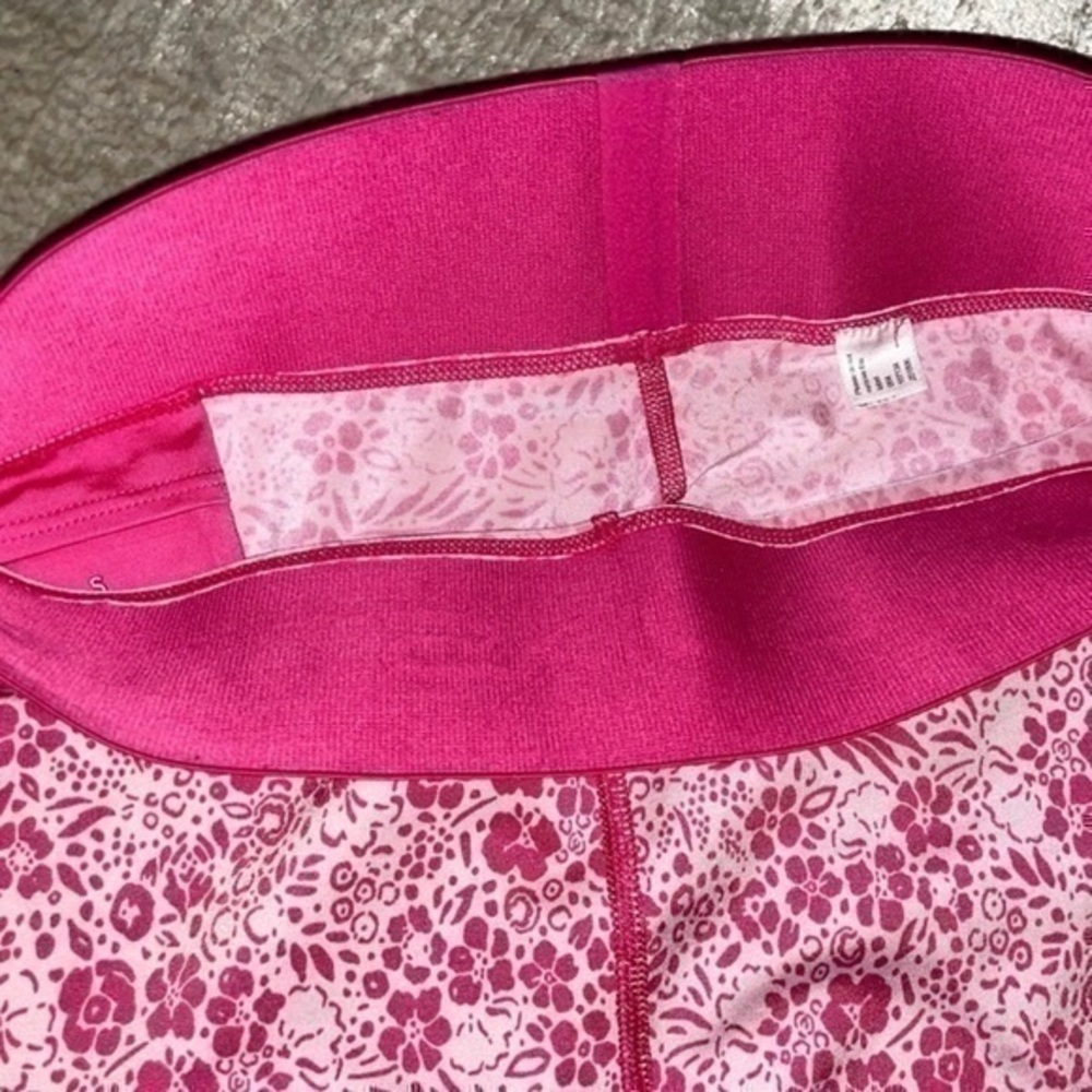 SKINS Pro Performance DNAmic Primary Compression Tights Floral gently preloved - Picture 6 of 14